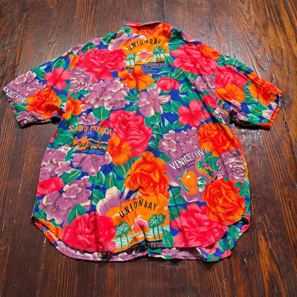 VINTAGE Unionbay Shirt Mens XL Hawaiian Hong Kong AOP Camp 100% Rayon Cali 90s - Picture 7 of 8